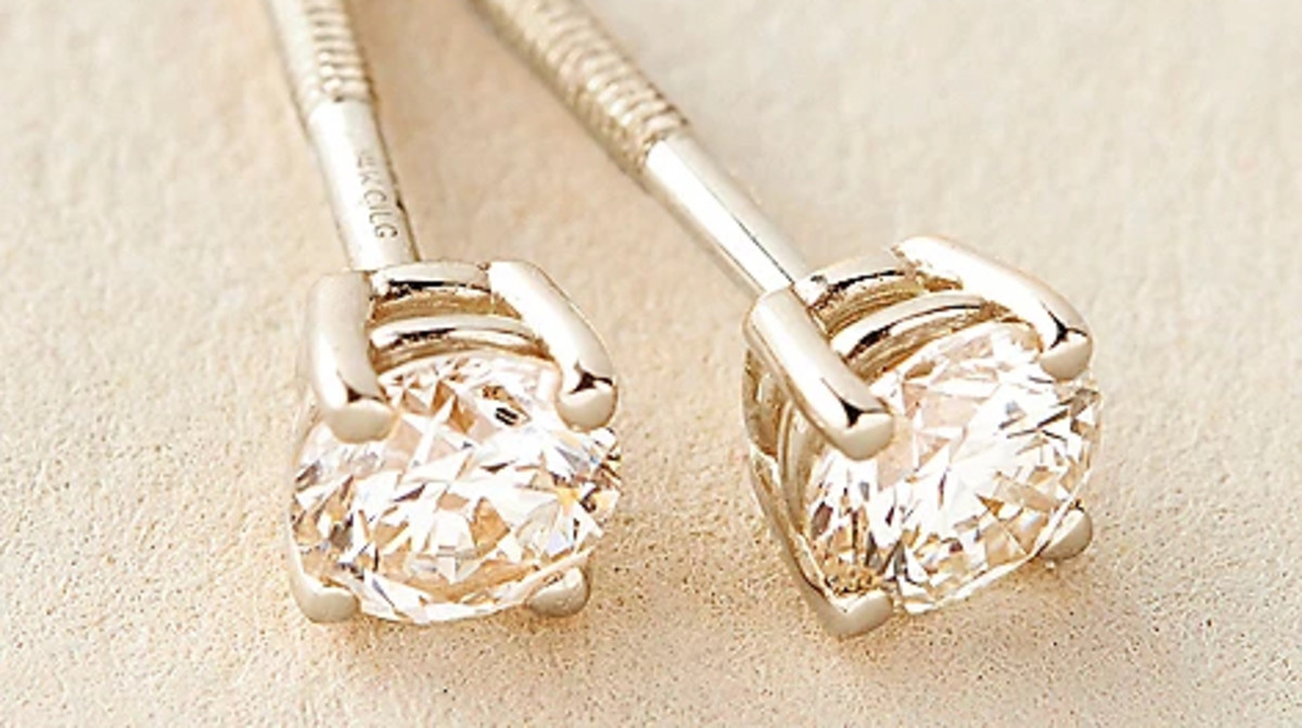 One of The Best Jewelry Gifts for the 2023 Holiday Season Earring Edition, the Peace Jewelers 14K Gold Choice of Carat Weight Cultured Diamond Stud Earrings available now at Peace Jewelers